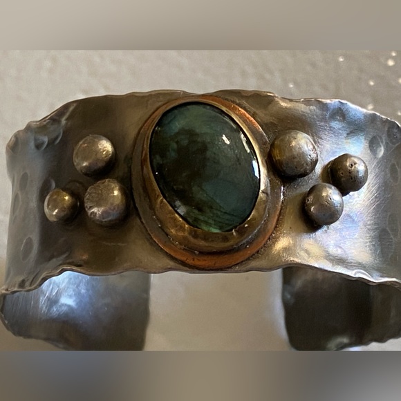 Sterling & Labradorite Cuff - Picture 7 of 7